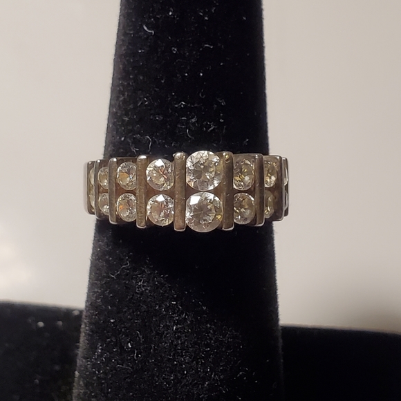 Sterling silver with CZ stone ring - Picture 7 of 12